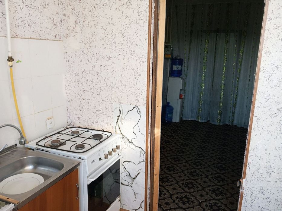 Uy sotigladi. Manzil Qarshi shahri Qarshi mahalla ayraport yoʻli