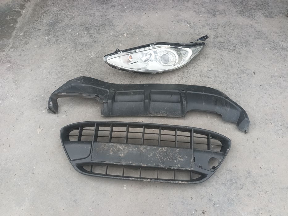 Diferite piese , aripi , usi , bari   , faruri etc