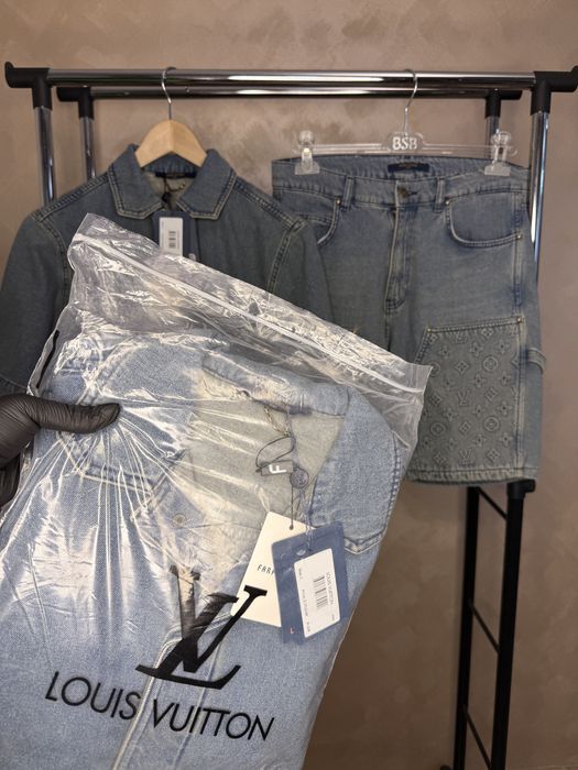 Compleu Louis Vuitton