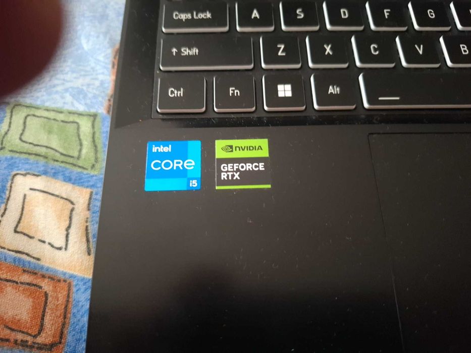 Acer Shadow  геймърски лаптоп,модел 24г.Използван около 3м.