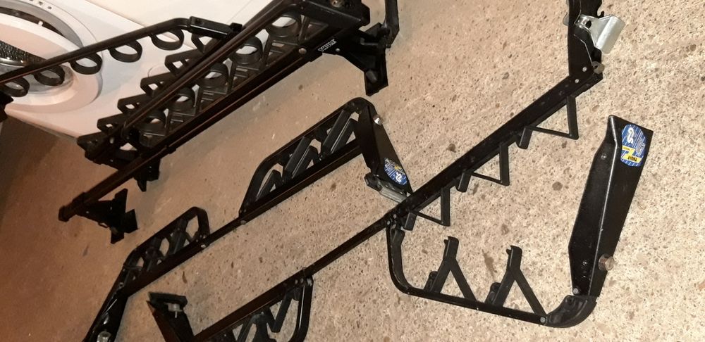 Багажник за кола/универсален/;THULE за ски