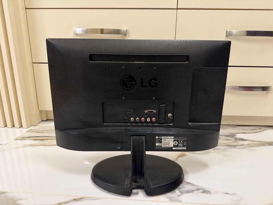 Televizor LG 19MN43D-PZ diagonala 18,5”