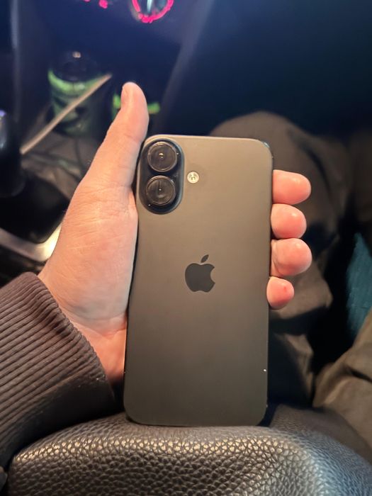 Iphone 16 128gb в идеальном состоянии