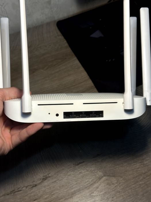 Двухдиапазонный роутер REDMI AC2100