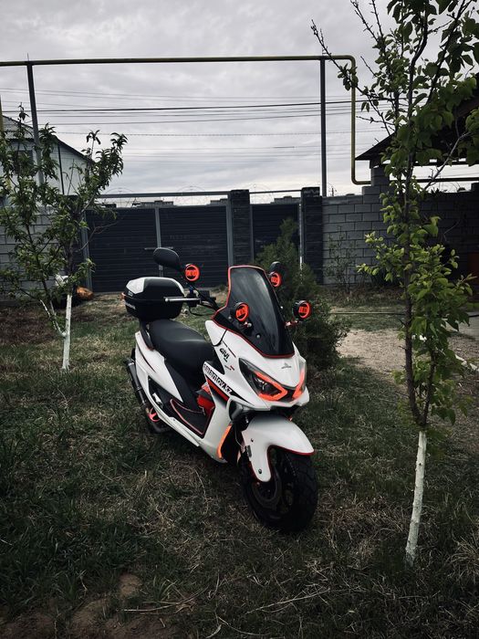 Мопед Макси 150 куб