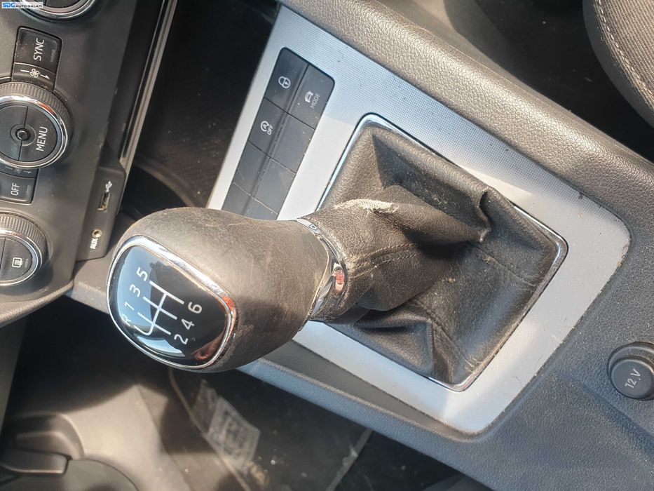 Nuca Piele 6 Trepte Manuala cu Uzura la Manson Skoda Octavia 3 2013 - 2020 [K4762]