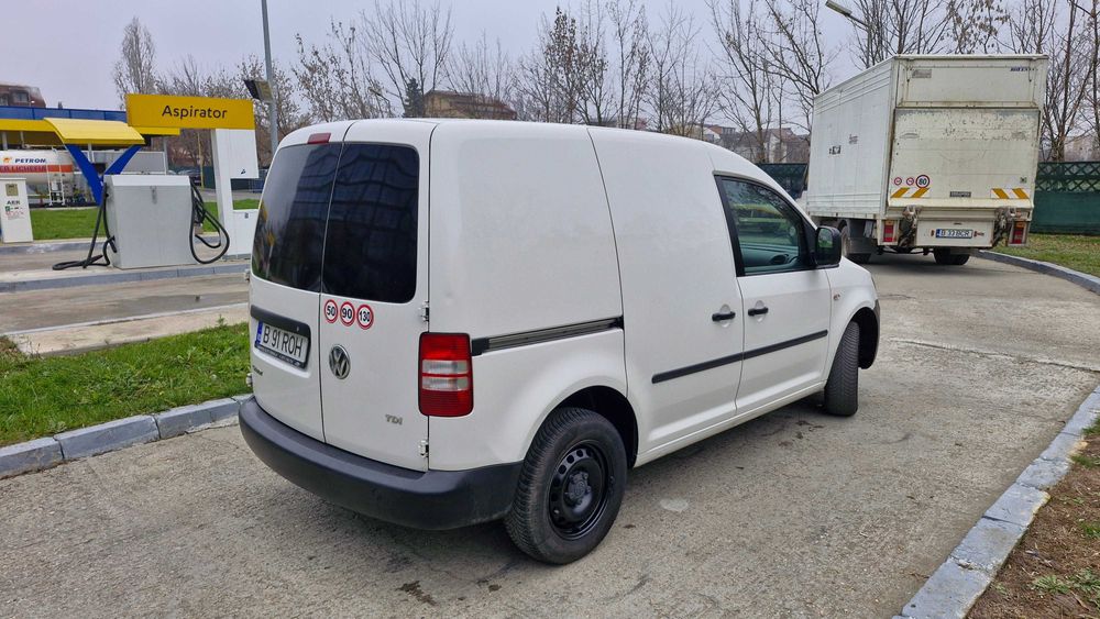Volkswagen Caddy 2015 unic proprietar