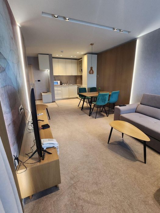 Дава се под наем Двустаен апартамент в Пловдив, Младежки Хълм - 62 кв.м за 650 € - Снимка #3