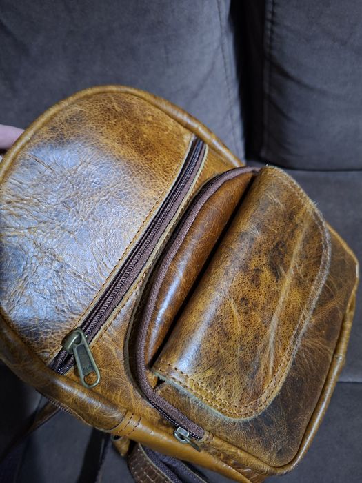 Продам кожаный рюкзак.