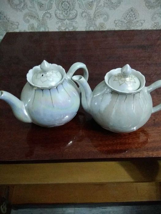 Чайники фарфоровые
