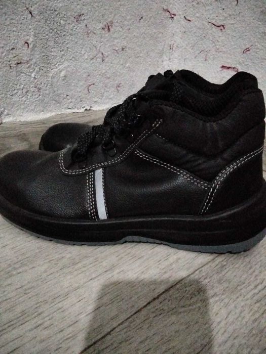 Продается ИТР форма вместе с обувью