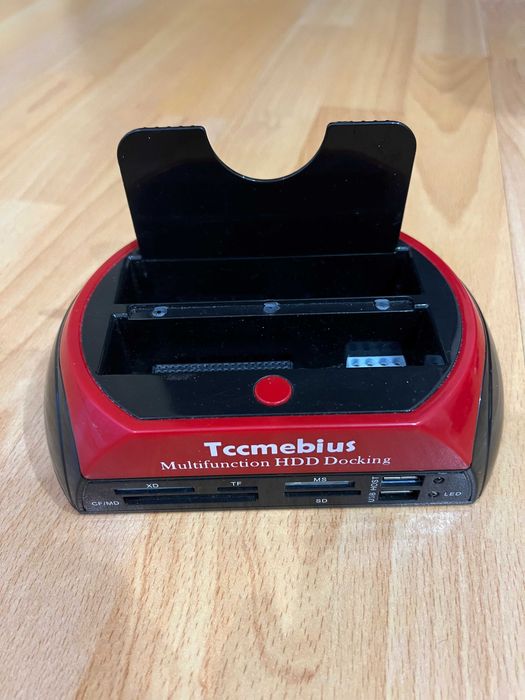 Multifunction HDD Docking / Докинг станция за хард диск / памет карта