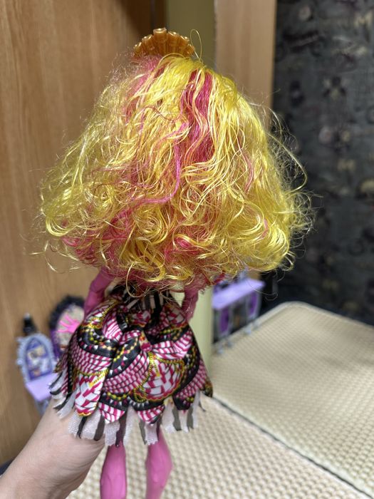 Продам куклу монстр хай!