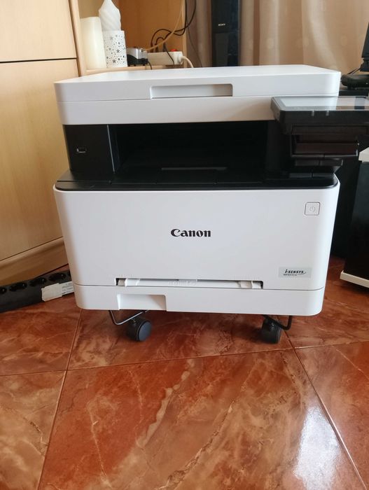 Продавам мултифункционално устройство