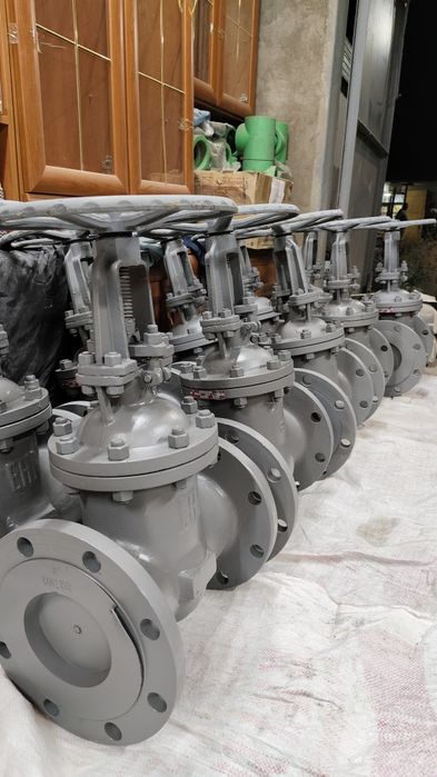 Продам задвижки ф150