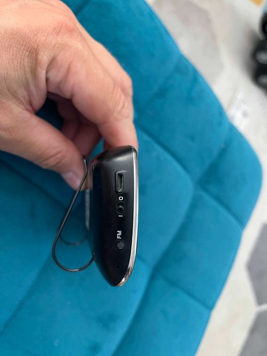 CarKit BT Jabra Cruiser 2 HFS002 clipsare la parasolar transmitator FM