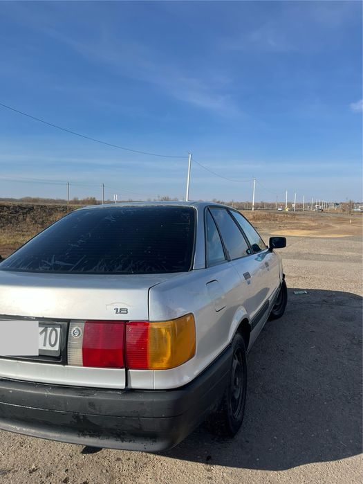 Продам Ауди 80 б3 на ходу