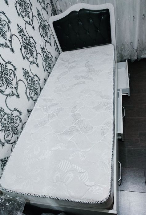 Yotoqxona uchun mebel. Kravat