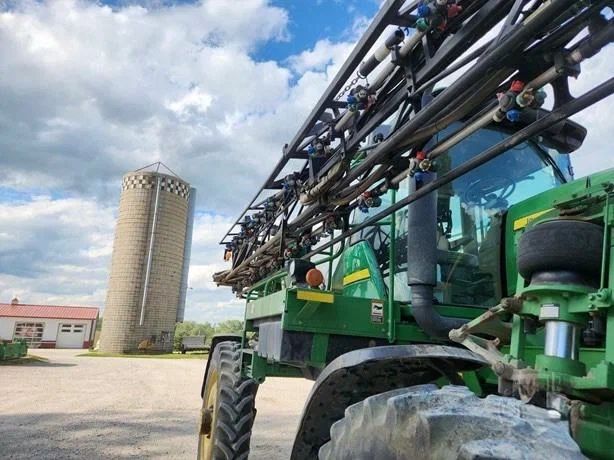Опрыскиватель John Deere 4730