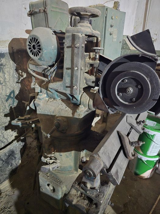 Станки по деревообработке.