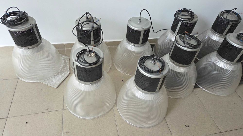 ЛЕД ЛАМПИ за таван