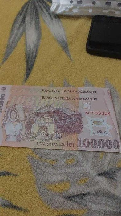 Bancnote vechi diferite si bancnote de 20 de lei