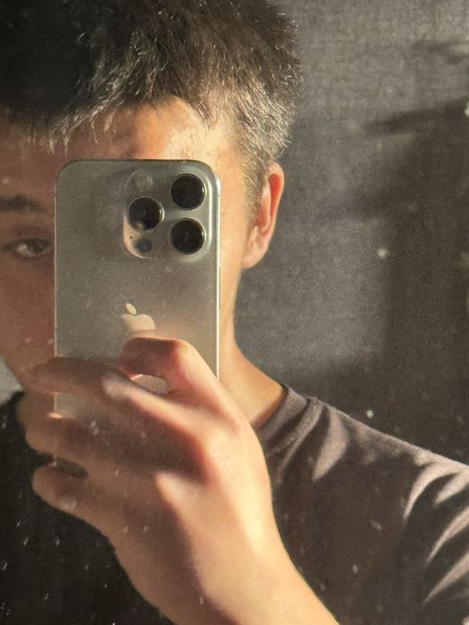 Продам iphone 15 pro