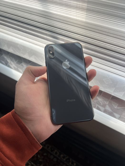 Iphone xs 64 gb…….