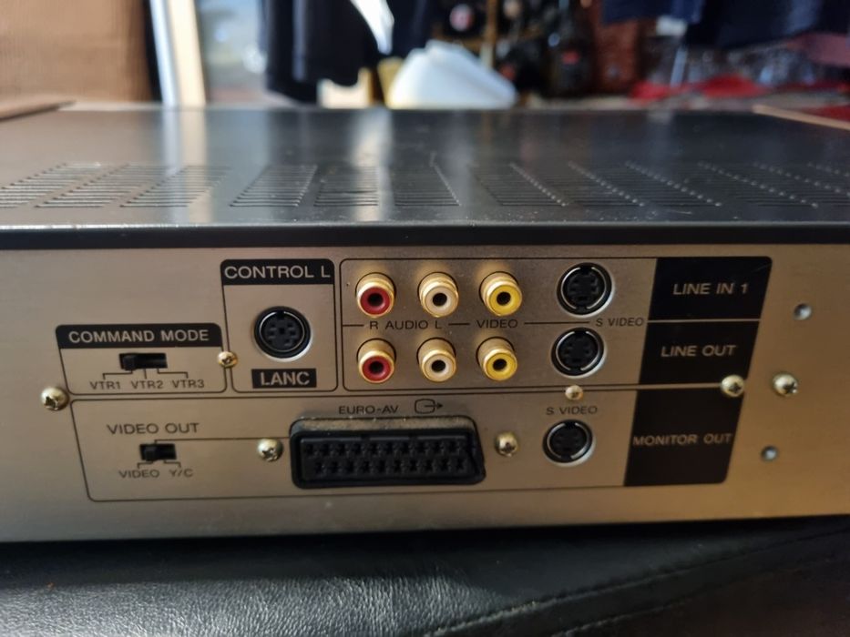 Video recorder hi8