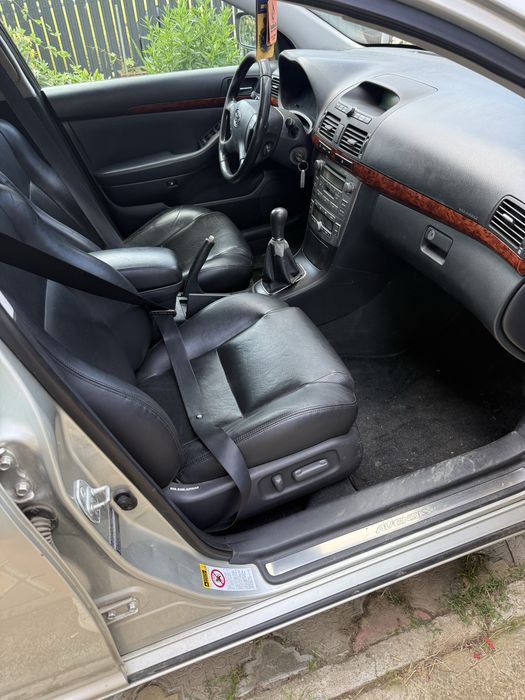 Vand toyota avensis