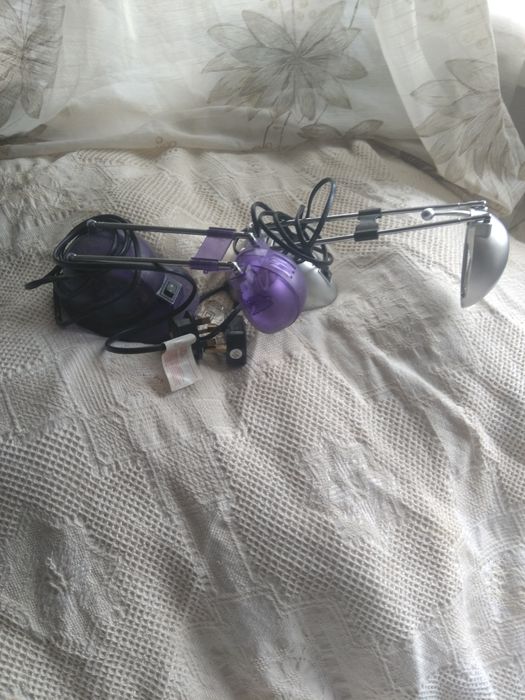 Продавам две настолни лампи