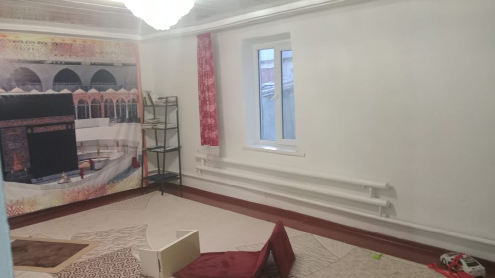 Продам дом  старый часы