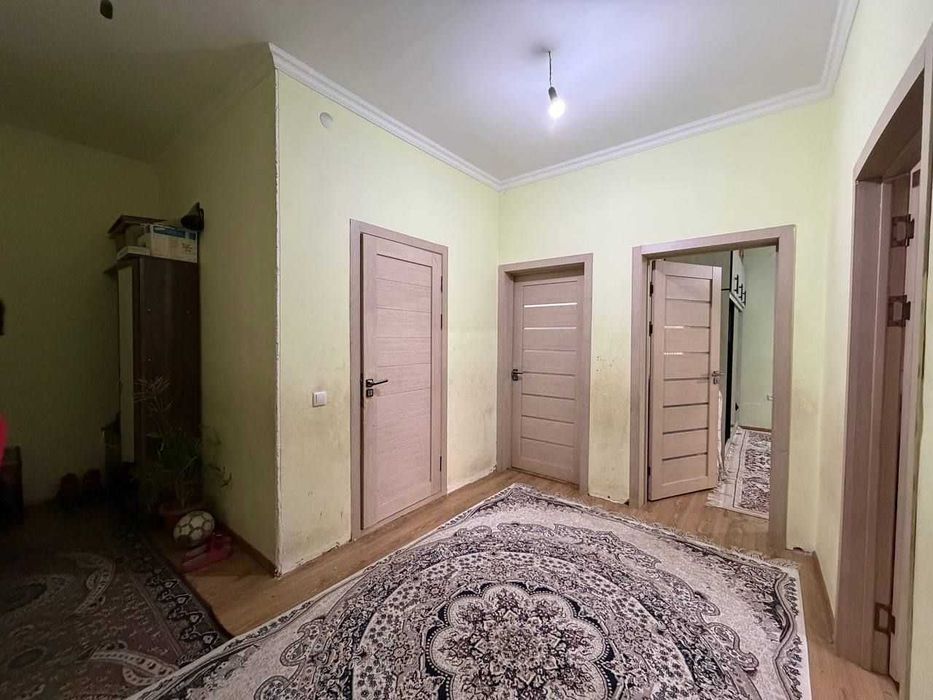 Зудлик билан уй сотилади. Қорасув 1 да