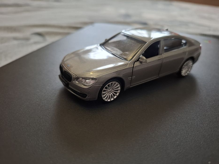 Метални колички .