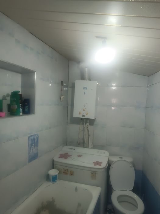 Продам дом в общем дворе