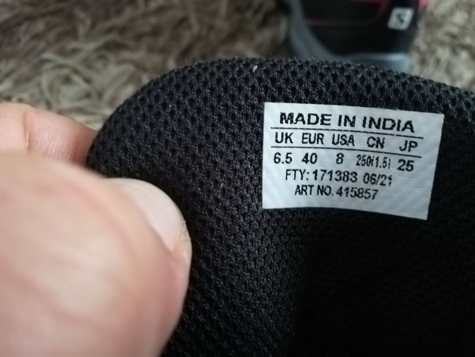 Оригинални туристически Salomon Gore-tex номер 40