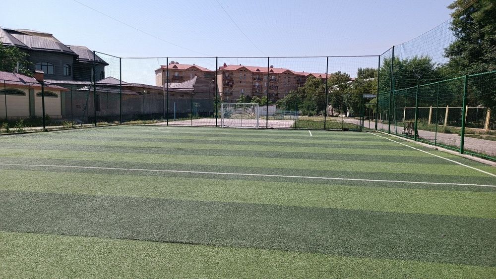 Futbol polya stadion arenda