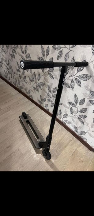 трюковой самокат хорошее состояние