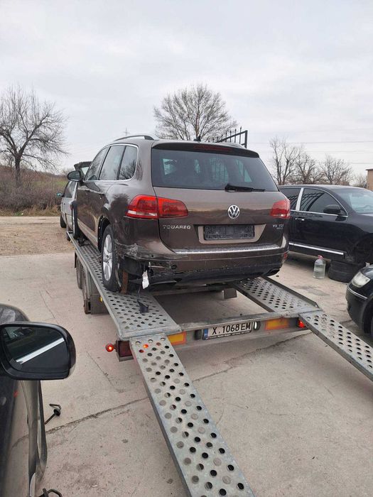 VW Touareg 3.0 TDI V6, 2013, CAS motor,240 к.с. , 60 бр. на части
