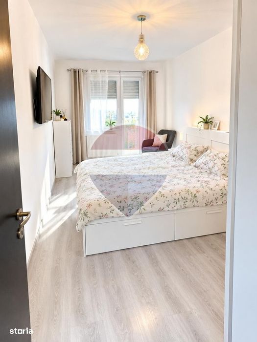 Apartament cu 2 camere de închiriat — fotografia 3