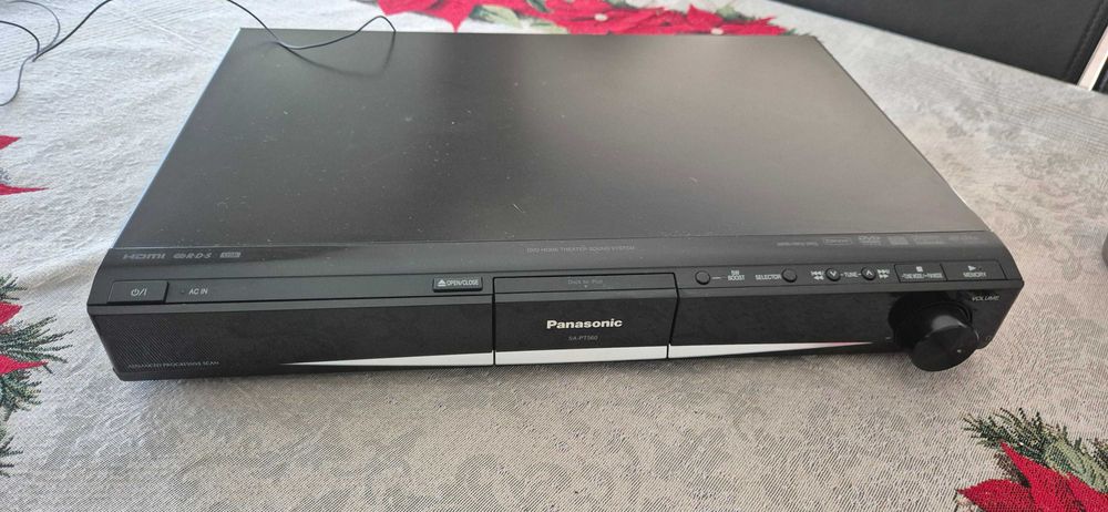 Home theater/cinema Panasonic SC-PT560 si casti wireless Panasonic