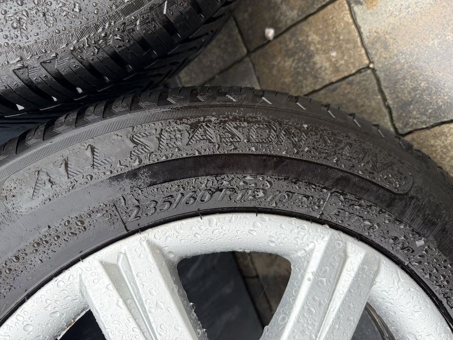 Audi Q7 235/60/18-7мм оригинални 1.200лв Комплект