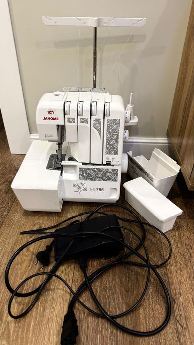 оверлок Janome MyLock 785