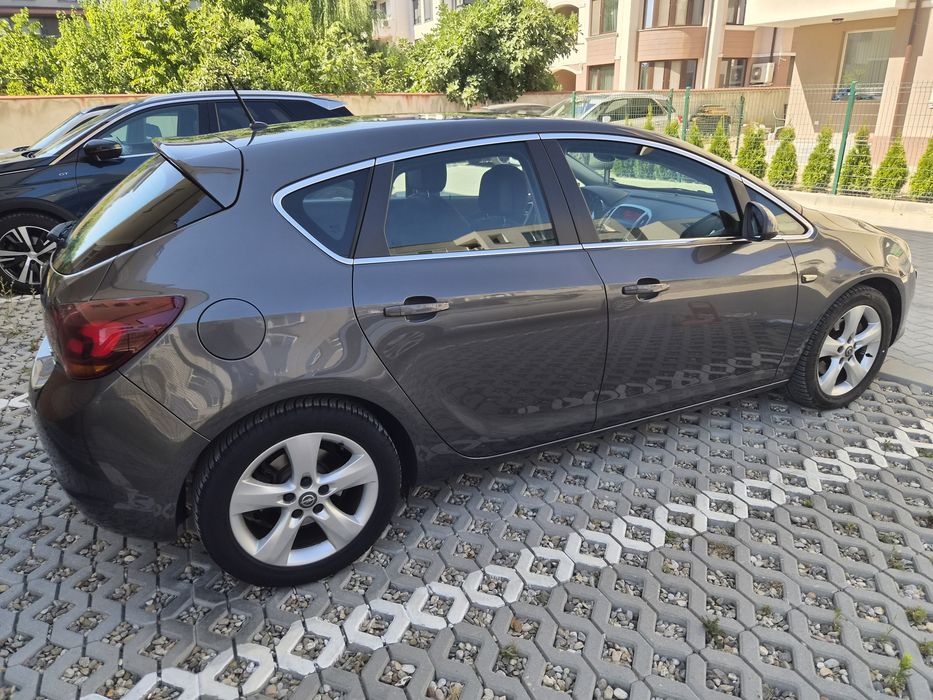 Opel Astra J 1.7 CDTI (Usuzu)
