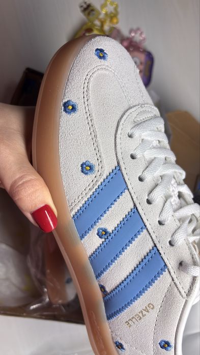 Женские кроссовки Adidas Gazelle Indoor размер 40,5