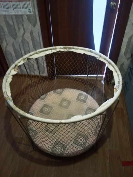 Манеж для маленьких детей