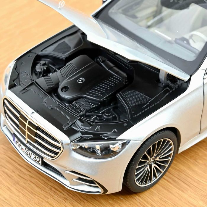 Machetă Mercedes-Benz S-Class AMG-Line 2021 1:18 Norev
