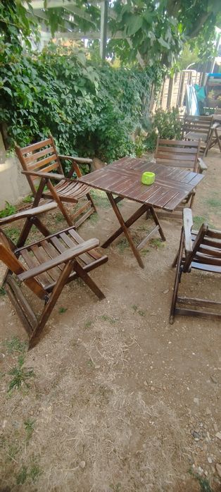 Комплект маси и столове