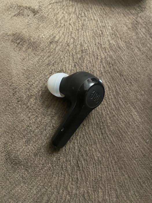 Наушники JBL TUNE215TWS