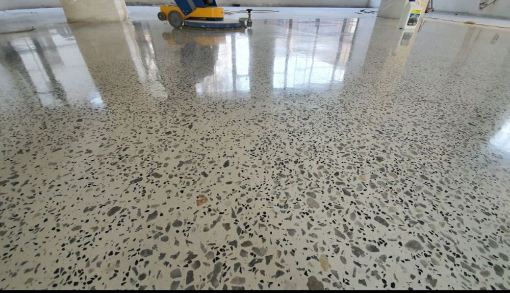 Мазайка стяжка топпинг пол куямиз .эпоксид полиулитан пол .